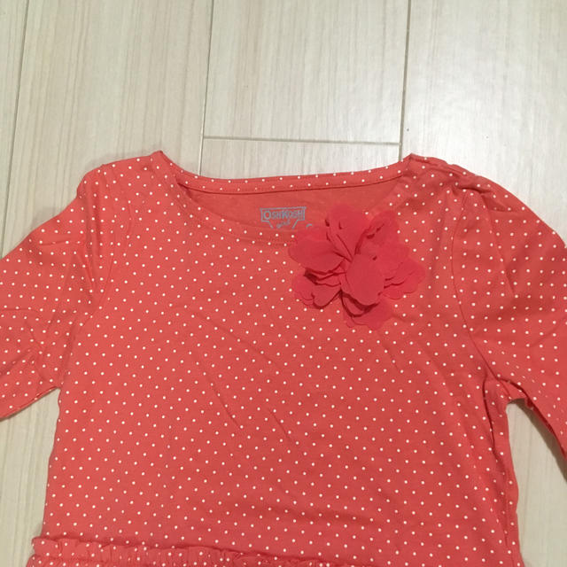 OshKosh(オシュコシュ)の新品 ワンピース140 キッズ/ベビー/マタニティのキッズ服女の子用(90cm~)(ワンピース)の商品写真