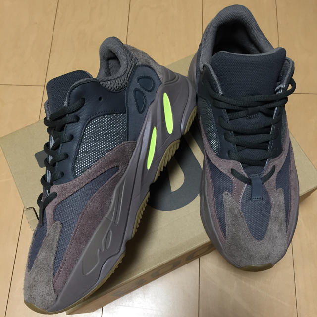 メンズyeezy boost 700 mauve 美品 29.5 イージーブースト