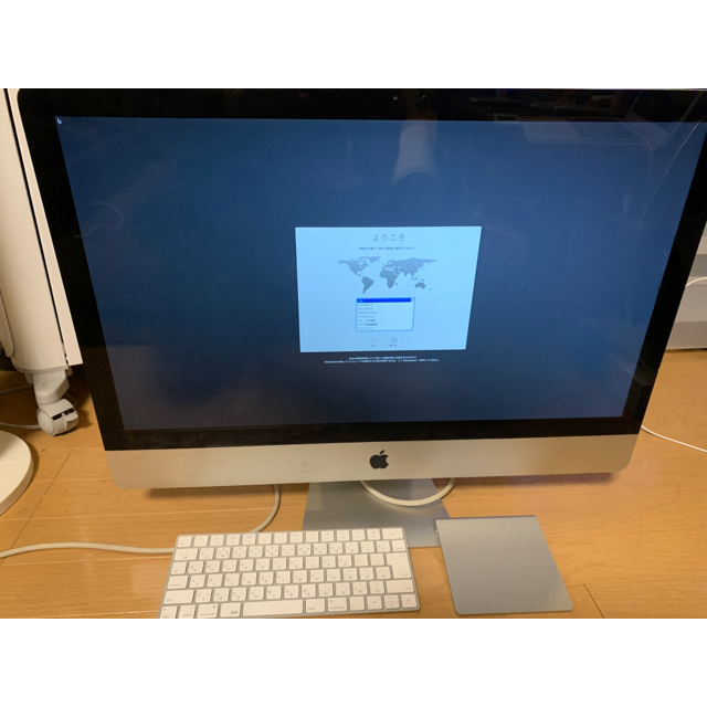 Apple(アップル)のiMac2011 27インチ 1TB ワイヤレスキーボード&トラックパッド スマホ/家電/カメラのPC/タブレット(デスクトップ型PC)の商品写真