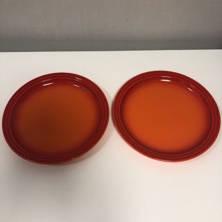 ルクルーゼ(LE CREUSET)のルクルーゼ  ラウンドプレート23センチ オレンジ2枚組(食器)