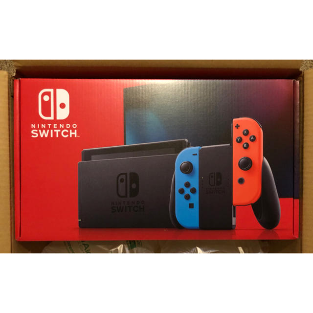 Nintendo Switch(ニンテンドースイッチ)の【新品・未開封】  新型 Nintendo Switch ネオン エンタメ/ホビーのゲームソフト/ゲーム機本体(家庭用ゲーム機本体)の商品写真