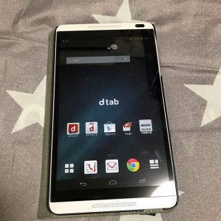 エヌティティドコモ(NTTdocomo)のdtab d-01g シルバー(タブレット)