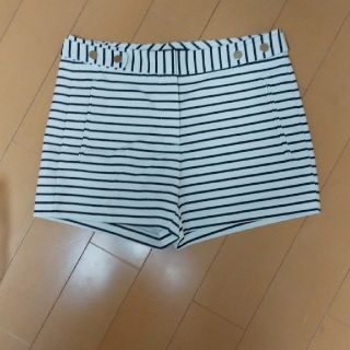 ザラ(ZARA)のZARAベーシック ショートパンツ 新品未使用(ショートパンツ)