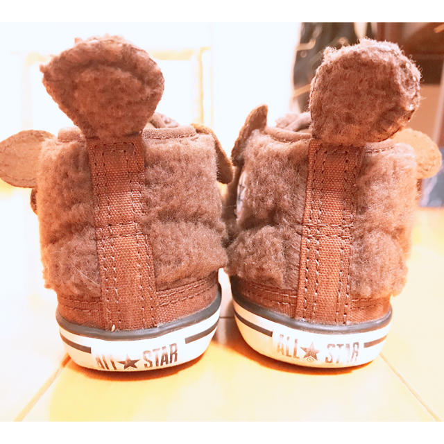 CONVERSE(コンバース)のCONVERSE クマ耳付き 靴 キッズ/ベビー/マタニティのベビー靴/シューズ(~14cm)(スニーカー)の商品写真