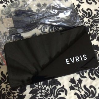 エヴリス(EVRIS)のモバイルバッテリー(バッテリー/充電器)