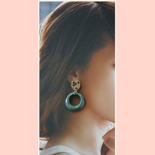 レトロ♡レオパード×くすみグリーンリングピアス／イヤリング(ピアス)