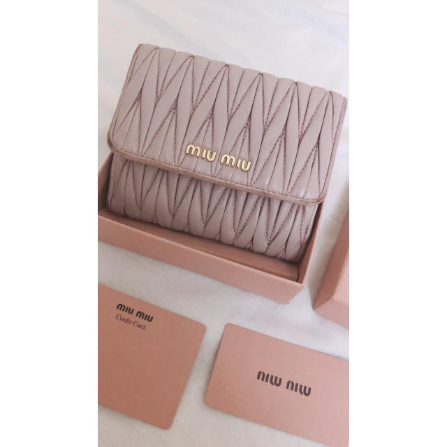 miumiu 2つ折財布財布