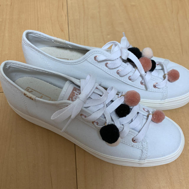 Keds(ケッズ)のUSA keds アメリカ購入 レア ポンポン付き スニーカー 23.5cm レディースの靴/シューズ(スニーカー)の商品写真