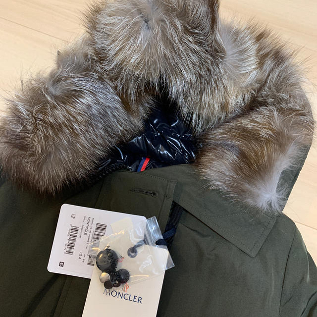 MONCLER(モンクレール)のモンクレール*ダウンコート レディースのジャケット/アウター(ダウンコート)の商品写真