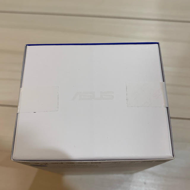 ASUS(エイスース)の新品未使用未開封　ZenfoneLive L1 ブルー 32GB SIMフリー スマホ/家電/カメラのスマートフォン/携帯電話(スマートフォン本体)の商品写真