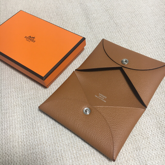 Hermes(エルメス)のエルメス HERMES カードケース ゴールド 茶　ブラウン正規品新品 レディースのファッション小物(名刺入れ/定期入れ)の商品写真