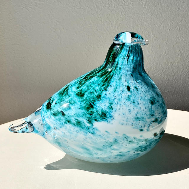 iittala(イッタラ)のGreen Bird SSKK 1983 オイバ・トイッカ バード イッタラ インテリア/住まい/日用品のインテリア小物(置物)の商品写真