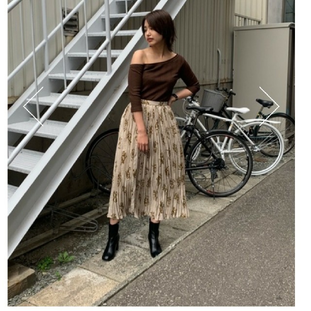 moussy(マウジー)のMOUSSY【今期！完売】ワンショルダートップス レディースのトップス(カットソー(長袖/七分))の商品写真