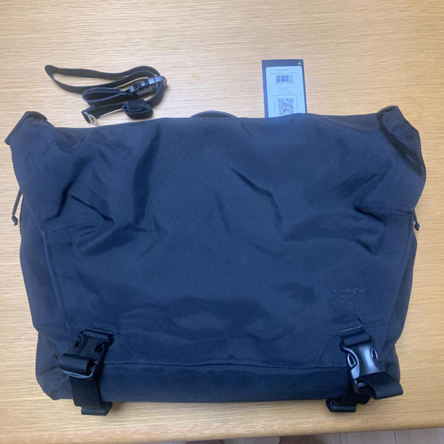 ARC’TERYX LEAF Courier Bag 15 日本未発売 美品メッセンジャーバッグ