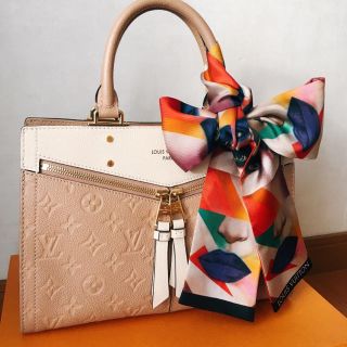 Louis Vuitton ルイヴィトン バンドー ツイリー 新作