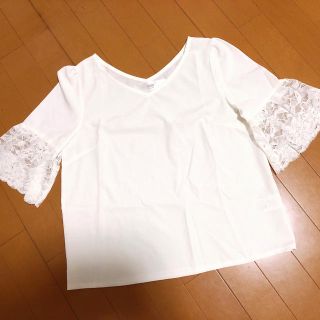 トッコ(tocco)のtocco 袖レーストップス(シャツ/ブラウス(半袖/袖なし))