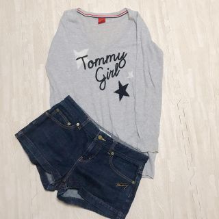 トミーヒルフィガー(TOMMY HILFIGER)のTOMMY ニット＋ショートパンツ セット(ショートパンツ)