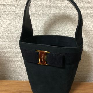 Ferragamo - フェラガモバケツバッグ 正規品の通販 by MAKi's shop ...