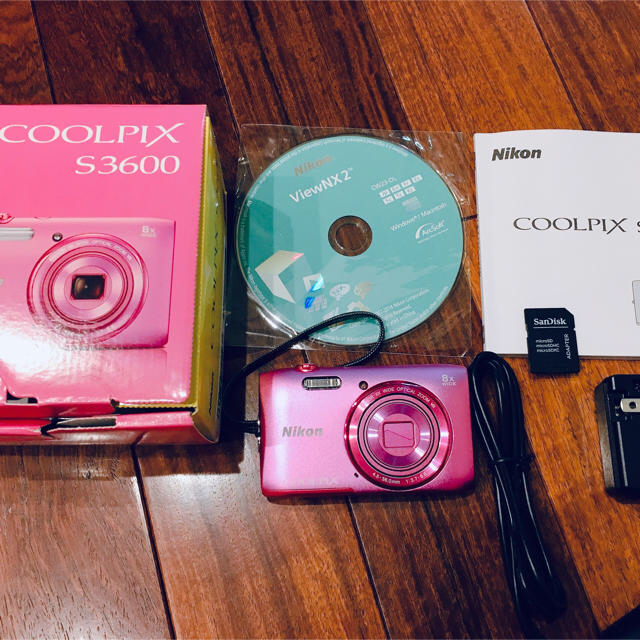 Nikon(ニコン)のNikonデジカメ  cooLPIX  s3600 スマホ/家電/カメラのカメラ(コンパクトデジタルカメラ)の商品写真