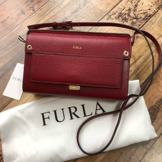 ＊＊新品＊＊FURLA 日本未入荷の一番人気の定番ハンドバッグ！〜LAデザイン