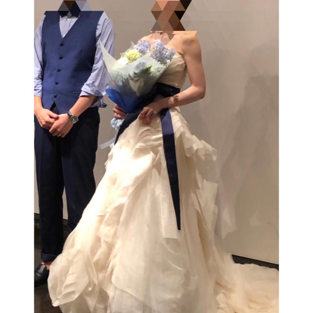 Vera Wang(ヴェラウォン)のVERA WANG Diana ウェディングドレス+サッシュベルト2本 サイズ2 レディースのフォーマル/ドレス(ウェディングドレス)の商品写真