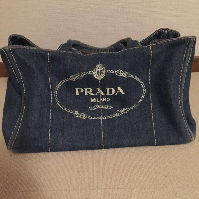 PRADA(プラダ)のプラダカナパトート 《専用》 レディースのバッグ(トートバッグ)の商品写真