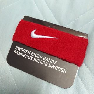 ナイキ(NIKE)のニックフリル様★NIKE★バイセップバンド★アームバンド★(バングル/リストバンド)