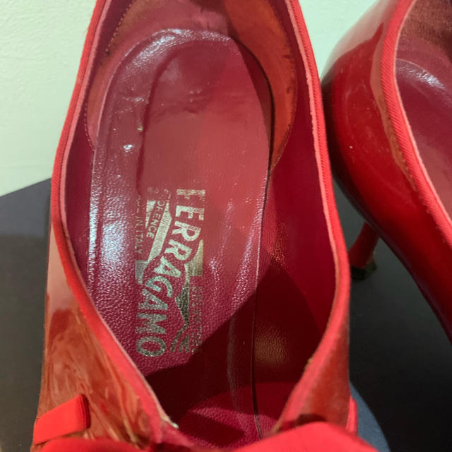 Ferragamo(フェラガモ)のぼんじりん様専用 レディースの靴/シューズ(ハイヒール/パンプス)の商品写真