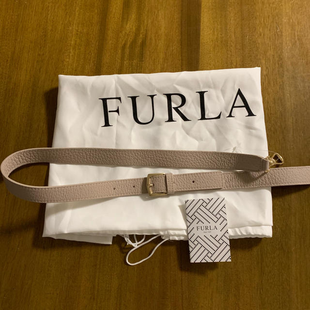 Furla(フルラ)のFURLA カプリッチョ ホーボーバッグM      レディースのバッグ(ショルダーバッグ)の商品写真