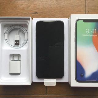 アイフォーン(iPhone)のiPhone X 256GB(スマートフォン本体)