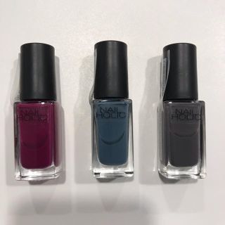 ネイルホリック(NAIL HOLIC)の新品未使用ネイルホリック3本(マニキュア)