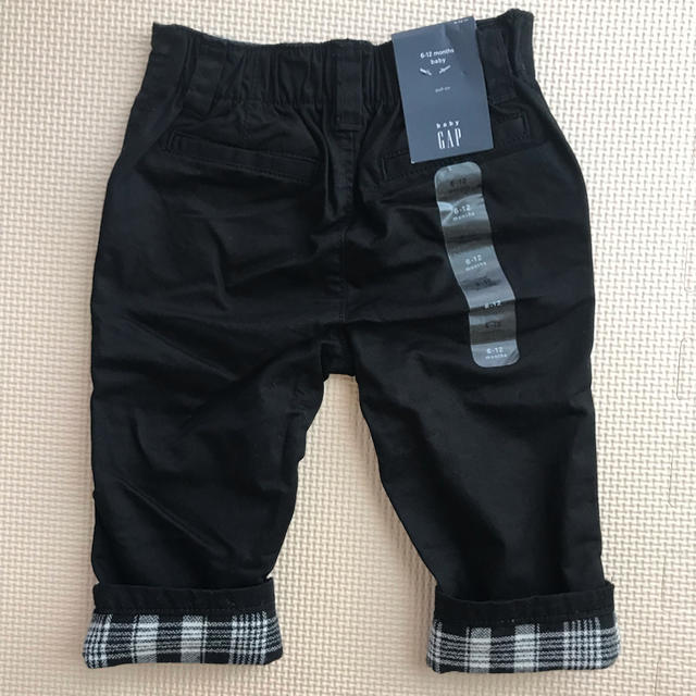 babyGAP(ベビーギャップ)の１０月末まで！ ギャップ ベビー 黒 パンツ 70㎝ キッズ/ベビー/マタニティのベビー服(~85cm)(パンツ)の商品写真