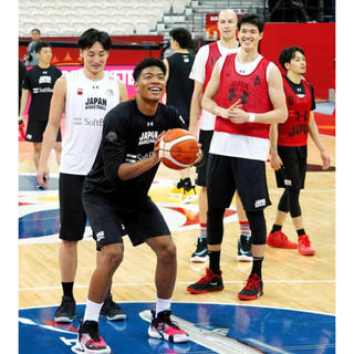 2018-2019 バスケットボール日本代表 ロンT 選手支給品 W杯 貴重の通販 ...