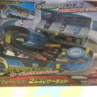 タカラトミー(Takara Tomy)のカーズ トミカ レーシングサーキット タカラトミー(ミニカー)