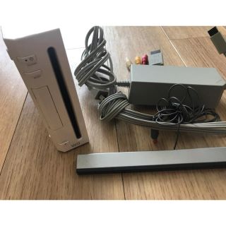 ウィー(Wii)のwii 本体(家庭用ゲーム機本体)