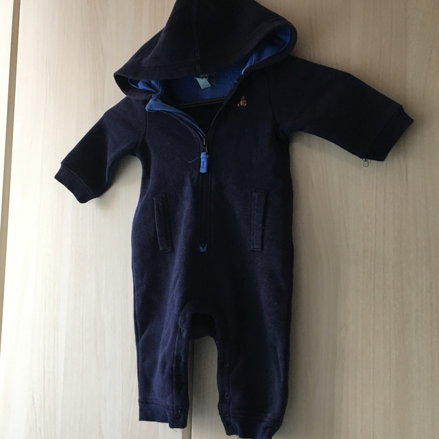 babyGAP(ベビーギャップ)のGAP 6-9m キッズ/ベビー/マタニティのベビー服(~85cm)(ロンパース)の商品写真