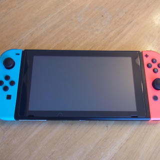ニンテンドースイッチ(Nintendo Switch)の任天堂スイッチ カラー(家庭用ゲーム機本体)