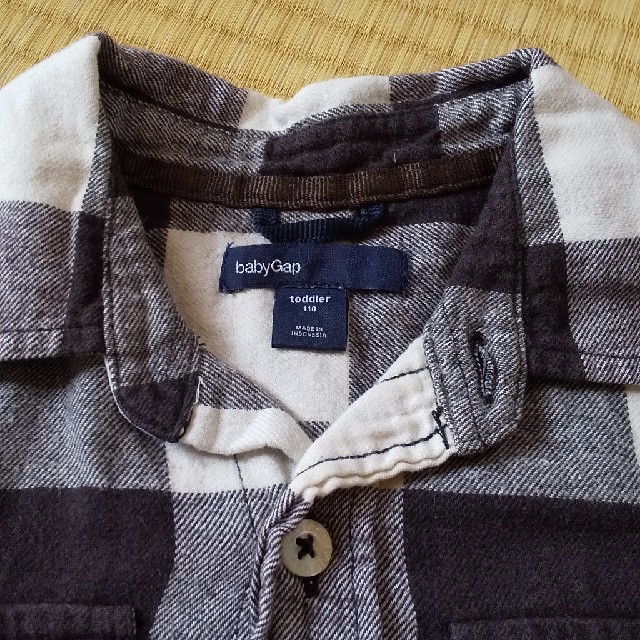 babyGAP(ベビーギャップ)のbabyGap 長袖シャツ 110㎝ キッズ/ベビー/マタニティのキッズ服男の子用(90cm~)(ブラウス)の商品写真