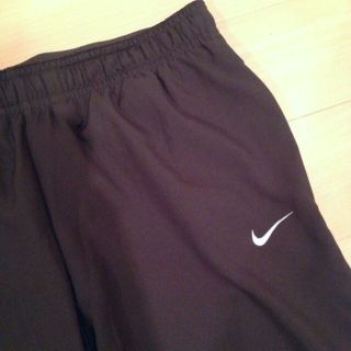 ナイキ(NIKE)のNIKE DRI-FIT パンツ(クロップドパンツ)