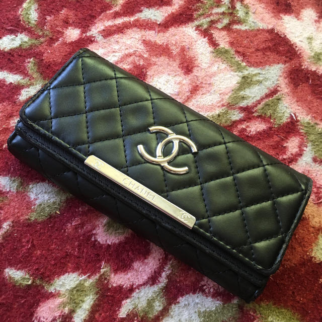 CHANEL(シャネル)のCHANELノベルティー長財布 週末まで限定最終値下げ！ レディースのファッション小物(財布)の商品写真