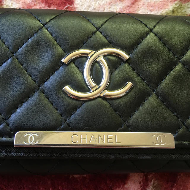 CHANEL(シャネル)のCHANELノベルティー長財布 週末まで限定最終値下げ！ レディースのファッション小物(財布)の商品写真