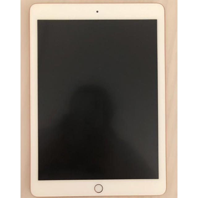 iPad 第6世代 Wi-Fiモデル 128GB ゴールドPC/タブレット