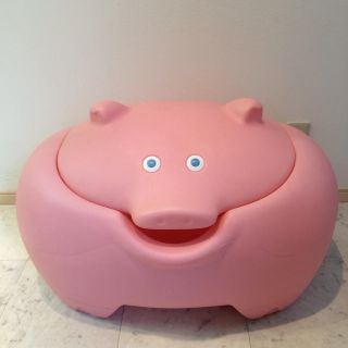 リトルタイクス(Little Tikes)の廃盤ブタおもちゃ箱(収納/チェスト)