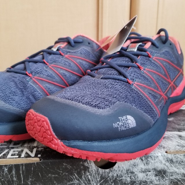 THE NORTH FACE(ザノースフェイス)の新品　タグ付き　ノースフェイス　Ultra Cardiac II　27cm スポーツ/アウトドアのランニング(シューズ)の商品写真