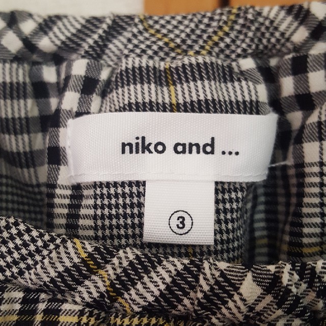 niko and...(ニコアンド)のniko and ...　フリルブラウス レディースのトップス(シャツ/ブラウス(長袖/七分))の商品写真