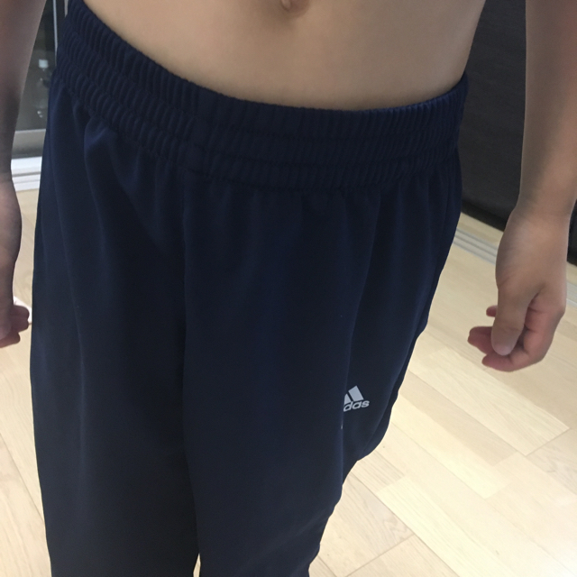 adidas(アディダス)のadidas130 キッズ/ベビー/マタニティのキッズ服男の子用(90cm~)(パンツ/スパッツ)の商品写真