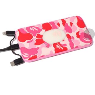 アベイシングエイプ(A BATHING APE)のape bape abc camo power bank pink 新品(バッテリー/充電器)