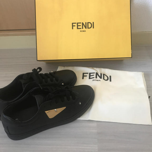 FENDI モンスター スニーカー レディース