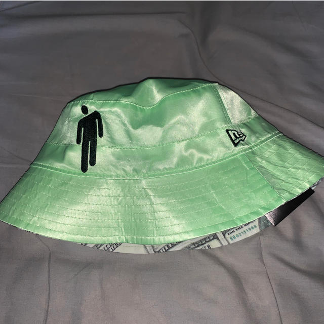 NEW ERA(ニューエラー)のビリーアイリッシュ×New Era バケットハットXLサイズ リバーシブル メンズの帽子(ハット)の商品写真