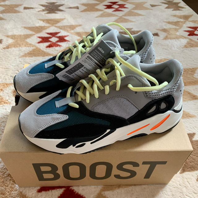 スニーカー adidas - yeezy boost700